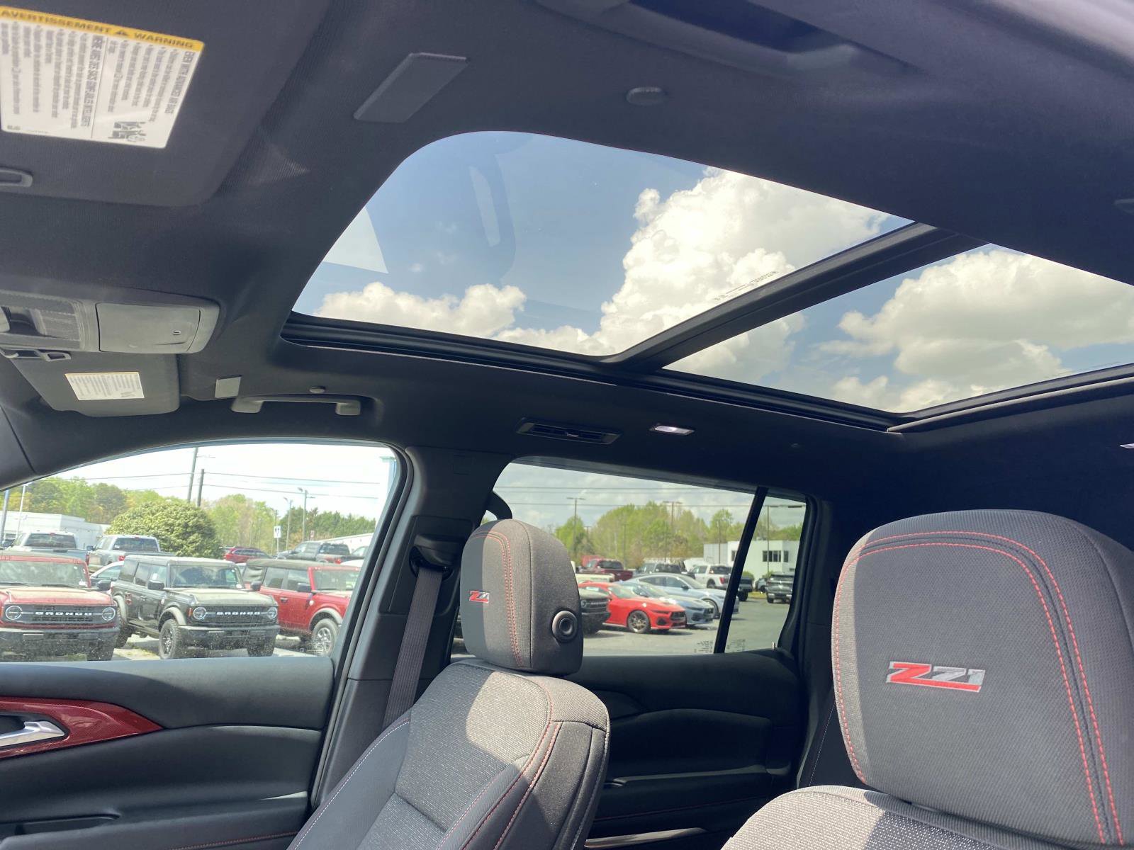 Used 2024 Chevrolet Traverse Z71 w/ Enhanced Driving Package image 20