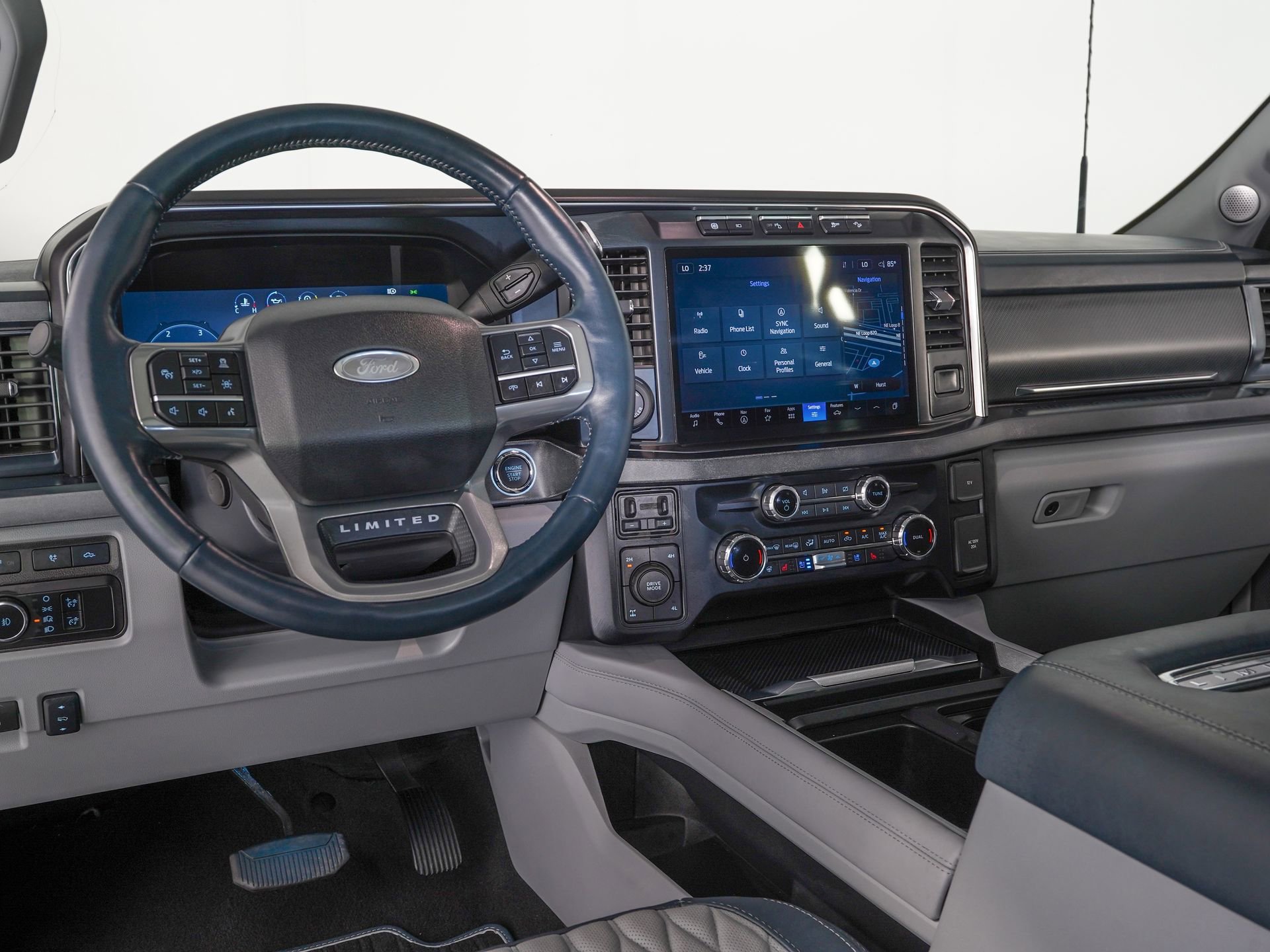 Used 2024 Ford F250 Limited w/ FX4 Off-Road Package AWD/4WD image 15