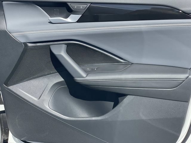 New 2026 Volkswagen Tiguan SE R-Line FWD image 27