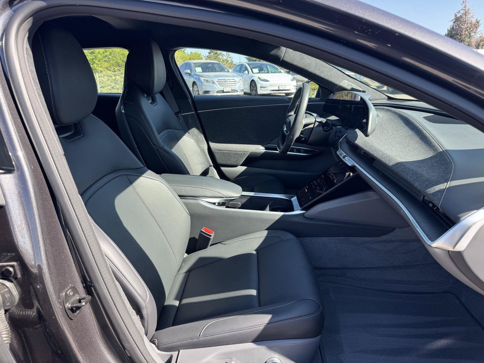 Used 2024 Lucid Air Touring AWD/4WD image 8