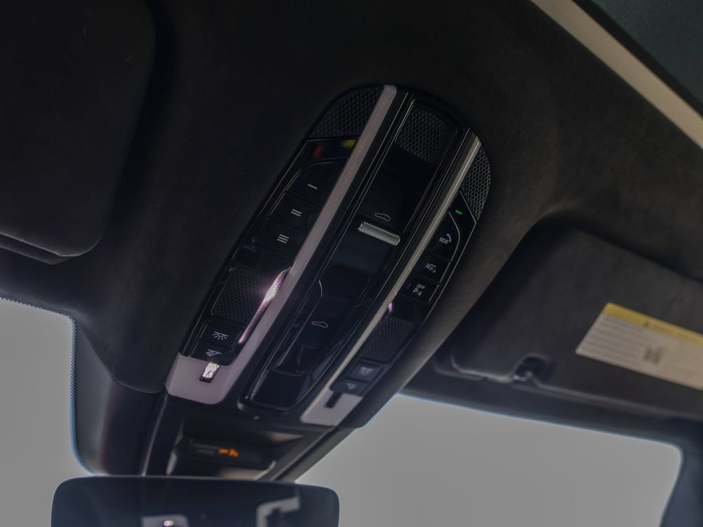 Certified 2023 Porsche Cayenne GTS AWD/4WD image 29