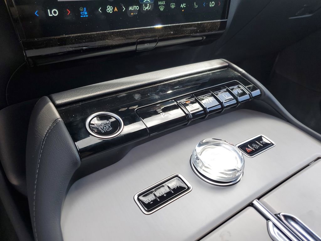 New 2026 Lincoln Navigator L Reserve w/ Jet Appearance Package AWD/4WD image 30