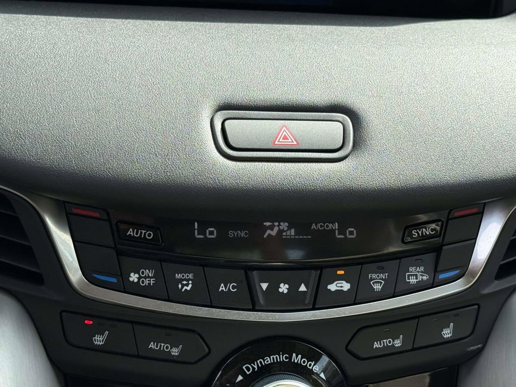 Used 2025 Acura TLX w/ Technology Package image 18