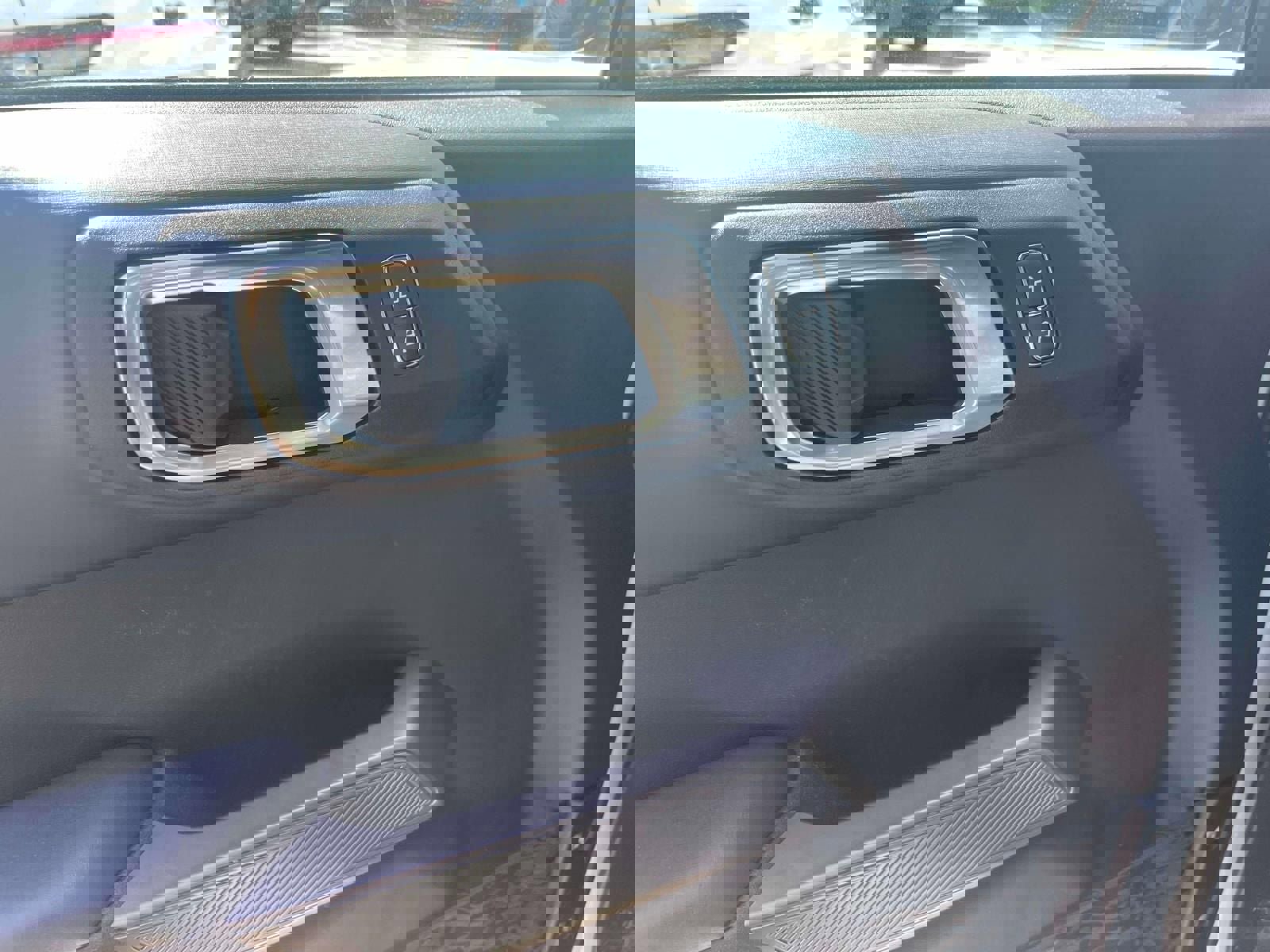 Used 2022 Ford Bronco Outer Banks image 16