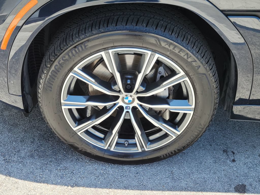 Used 2026 BMW X6 xDrive40i AWD/4WD image 9