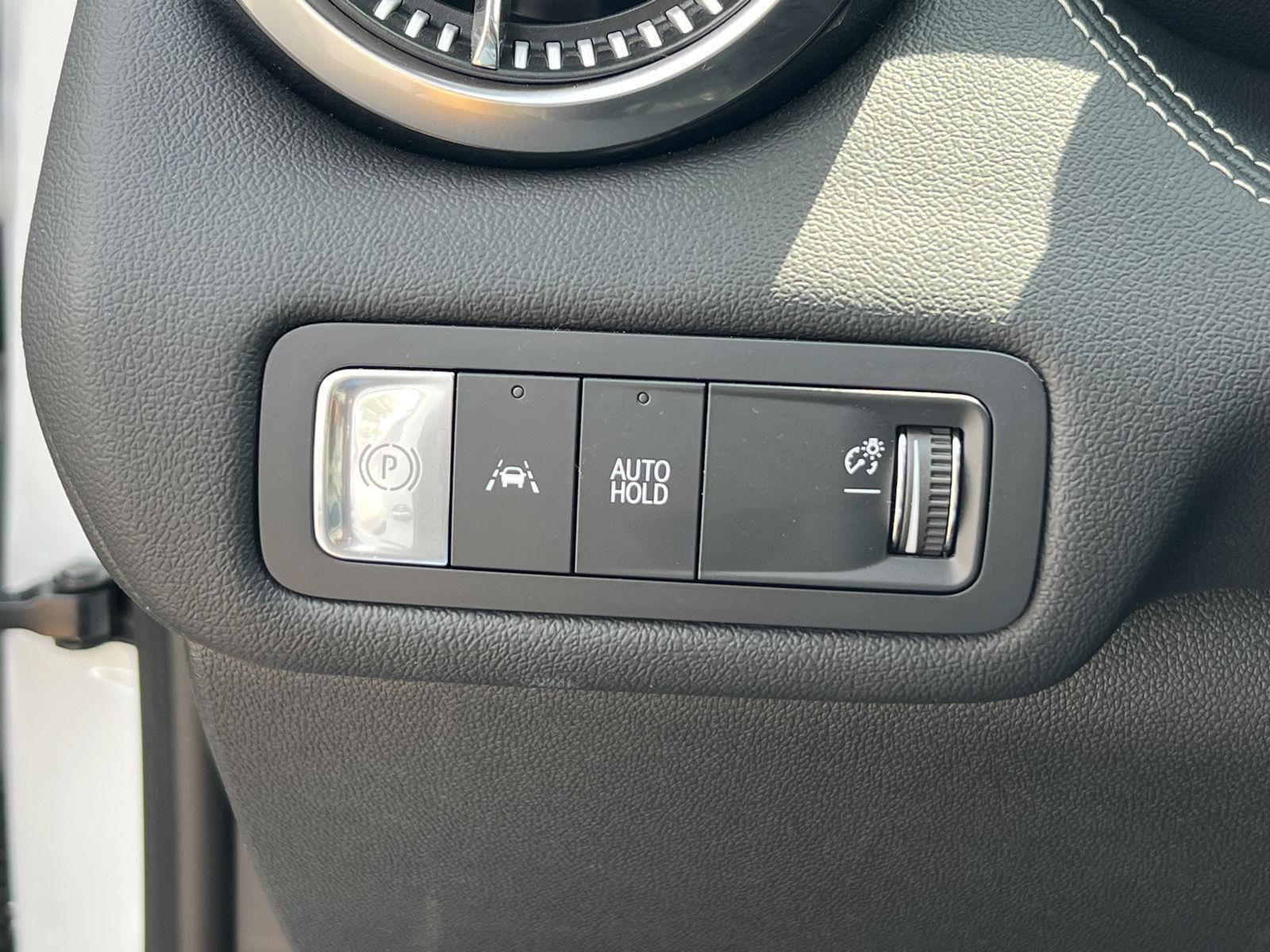 Used 2024 Chevrolet Blazer EV LT AWD/4WD image 31