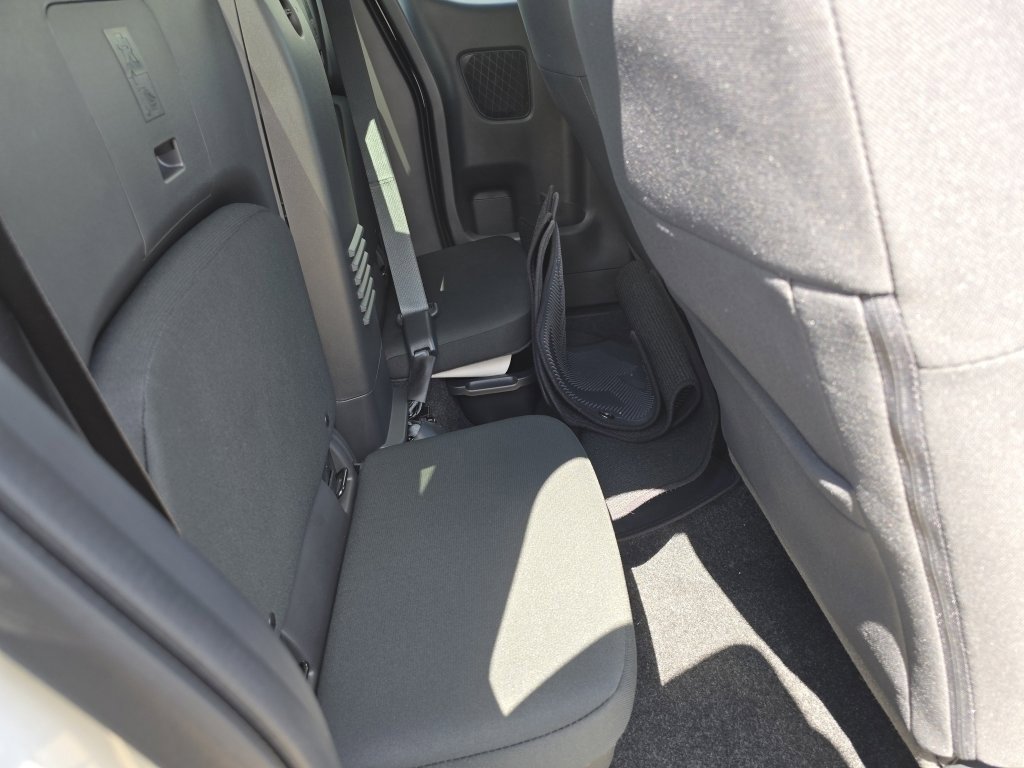 New 2025 Nissan Frontier S image 11