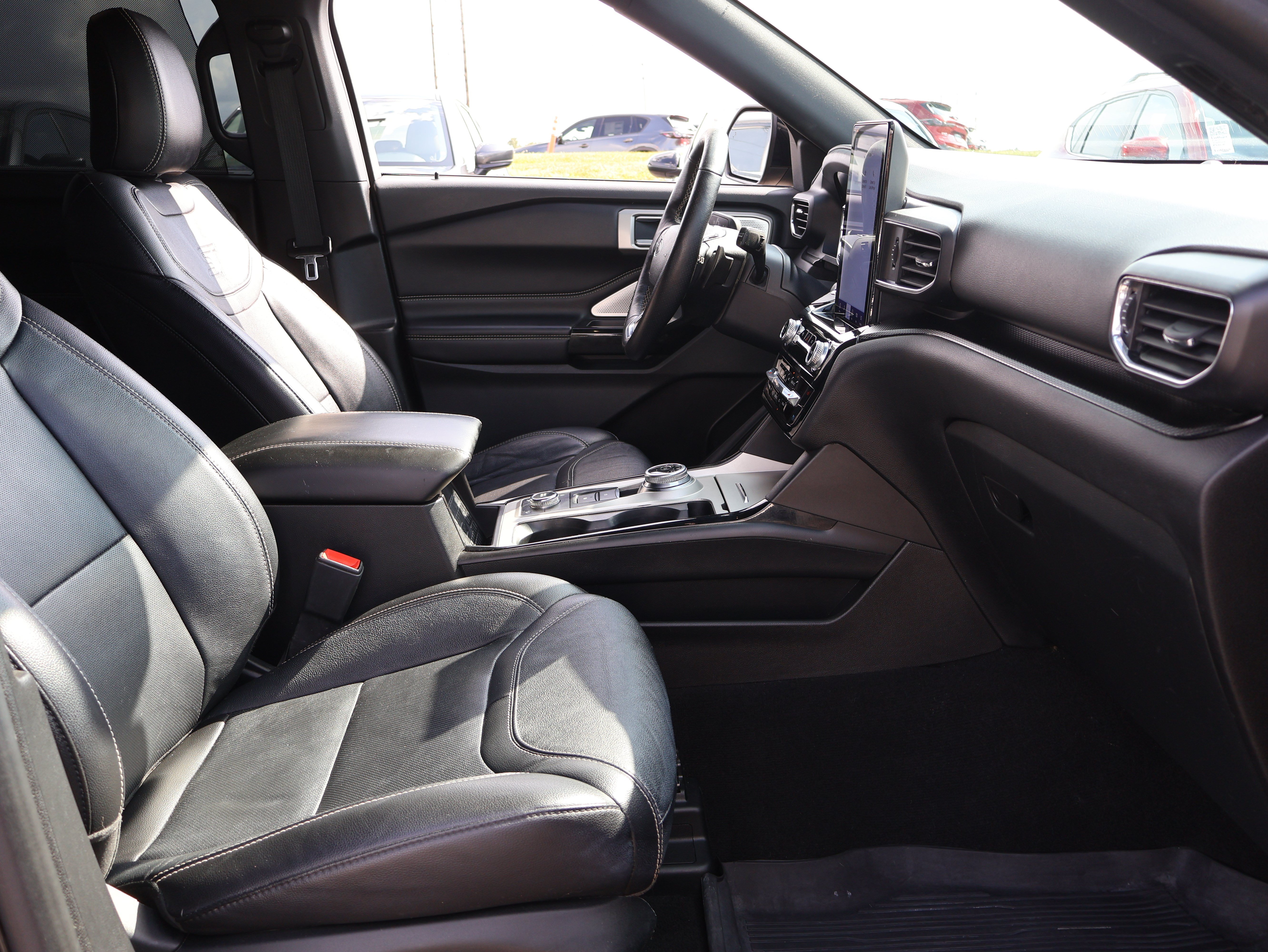 Used 2023 Ford Explorer ST w/ Equipment Group 401A AWD/4WD image 8