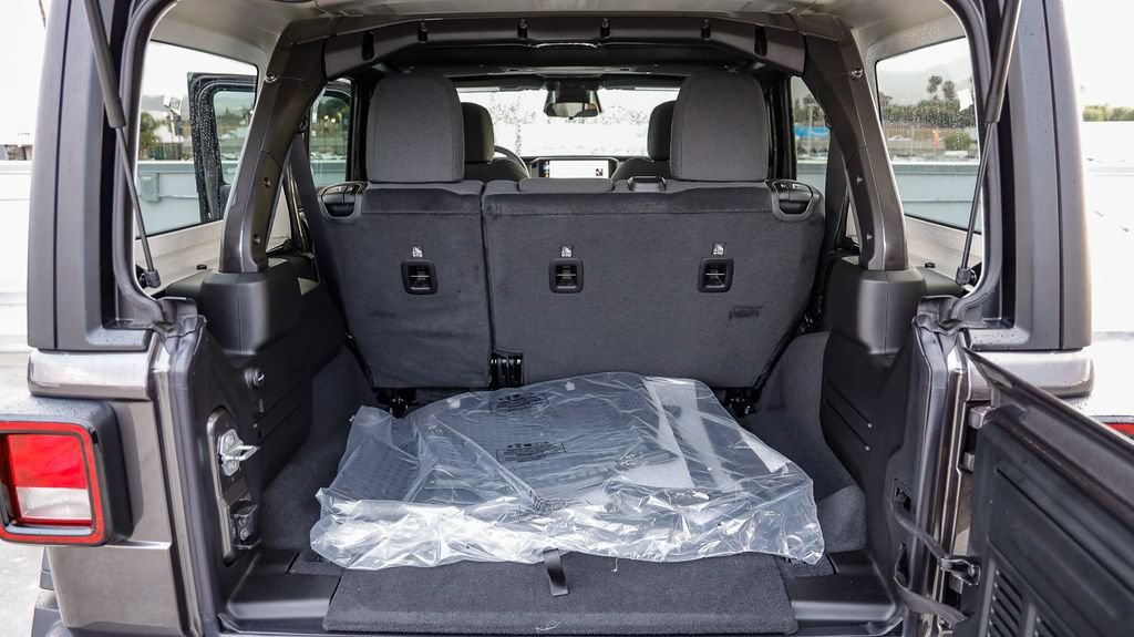New 2026 Jeep Wrangler Unlimited Sport AWD/4WD image 30