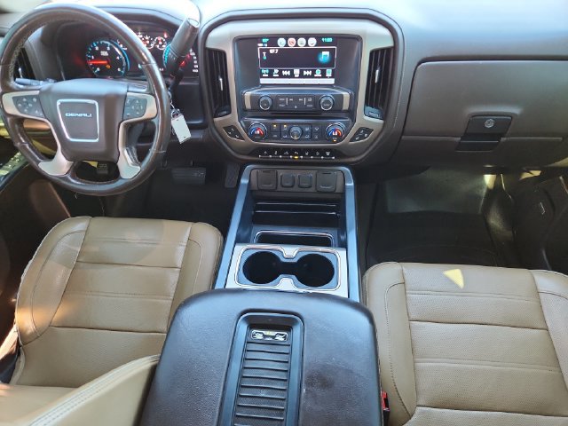 Used 2018 GMC Sierra 2500 Denali w/ Duramax Plus Package AWD/4WD image 17