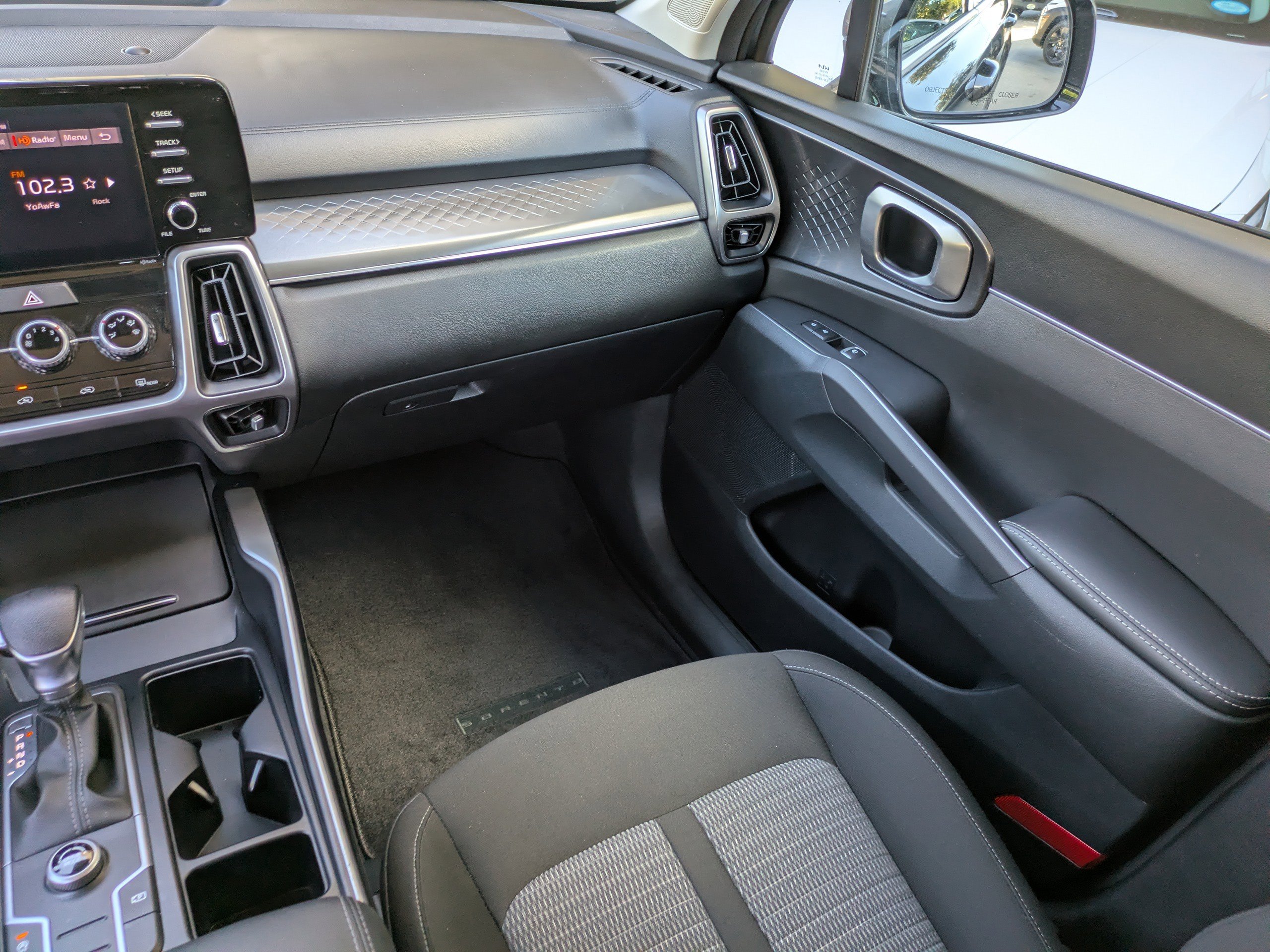 Used 2023 Kia Sorento LX image 13