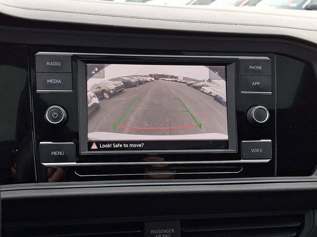 Used 2023 Volkswagen Jetta SE w/ Panoramic Sunroof Package FWD image 23