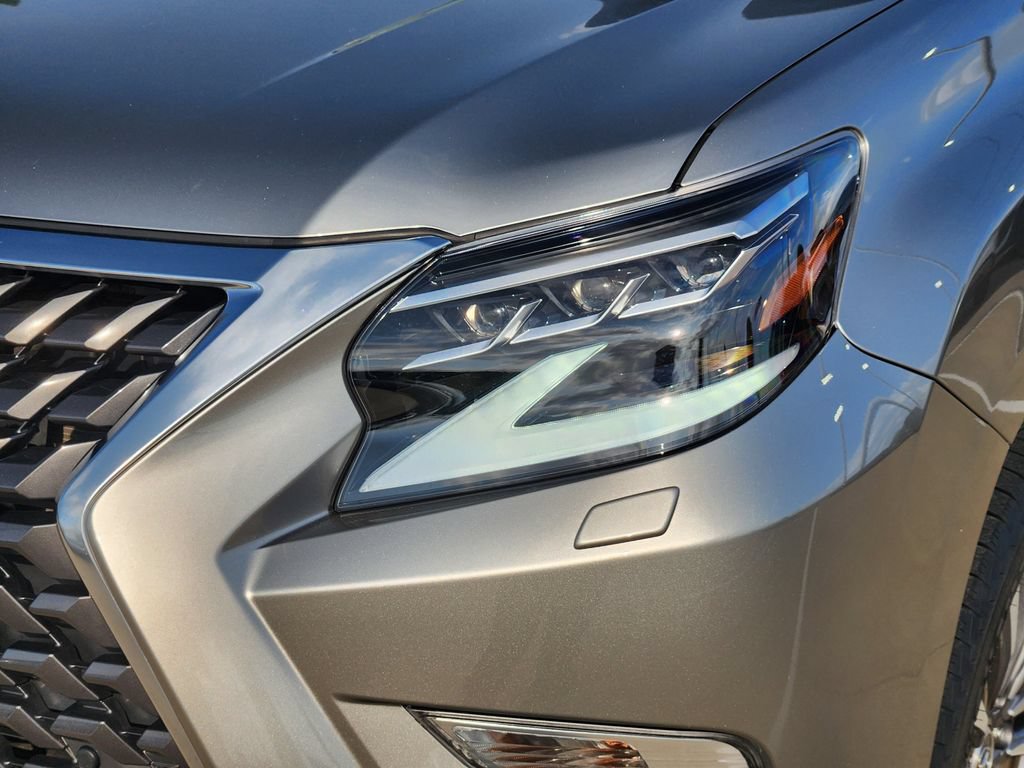 Certified 2023 Lexus GX 460 Luxury w/ Accessory Package AWD/4WD image 9