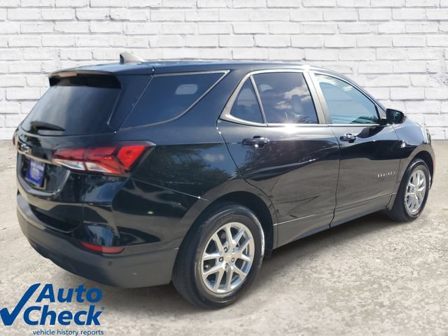 Used 2023 Chevrolet Equinox LS w/ LS Convenience Package FWD image 4