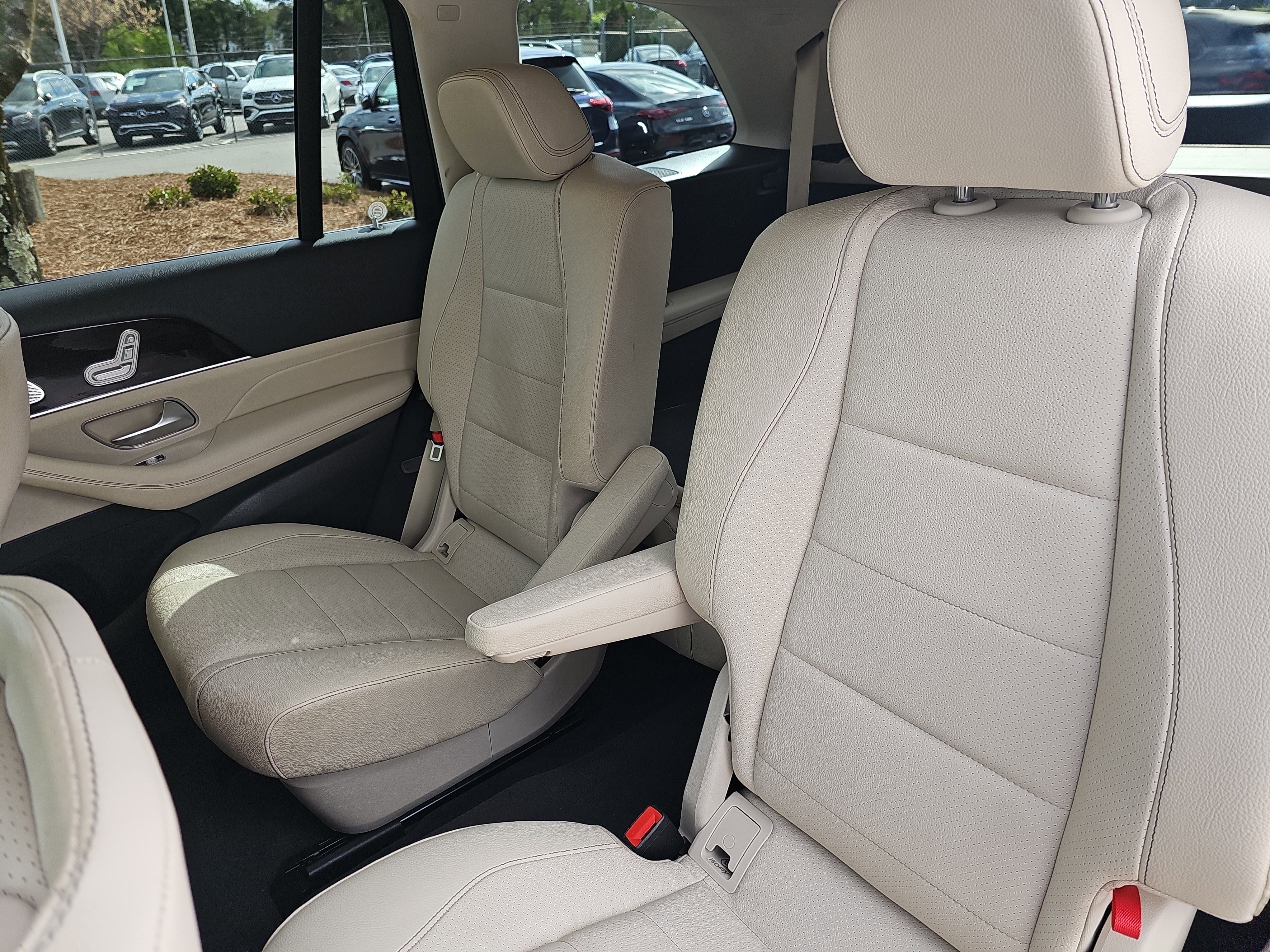 Used 2020 Mercedes-Benz GLS 450 4MATIC image 14