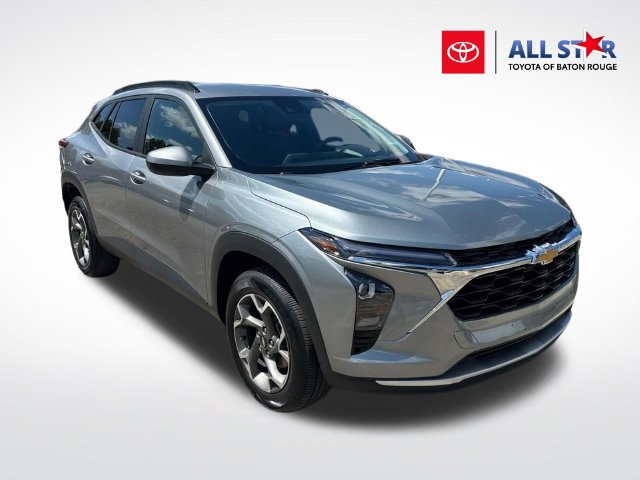 Used 2025 Chevrolet Trax LT