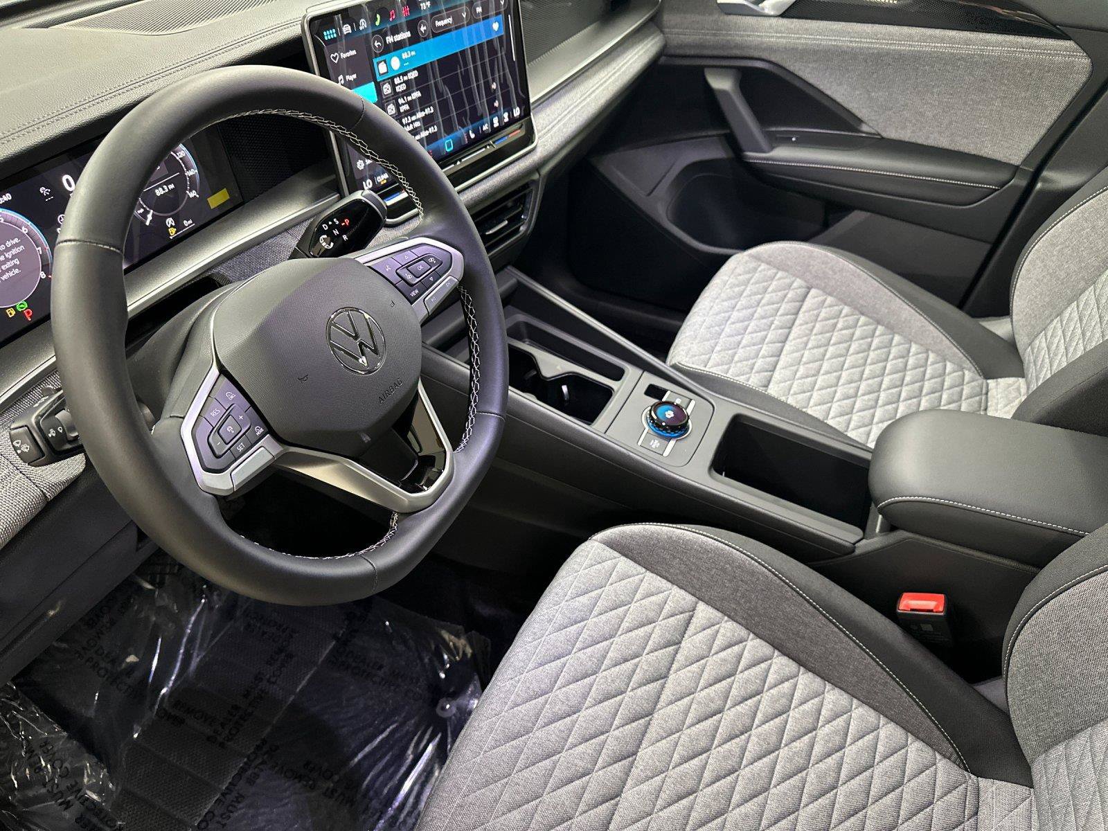 New 2026 Volkswagen Tiguan S FWD image 9
