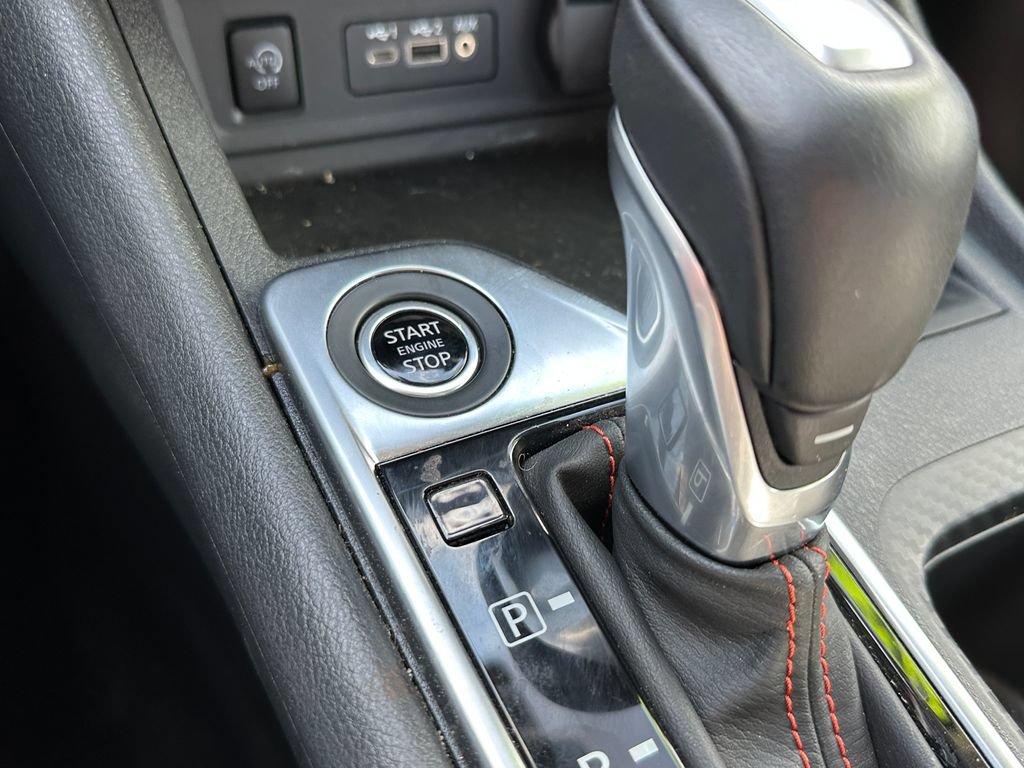 Used 2025 Nissan Sentra SR FWD image 31