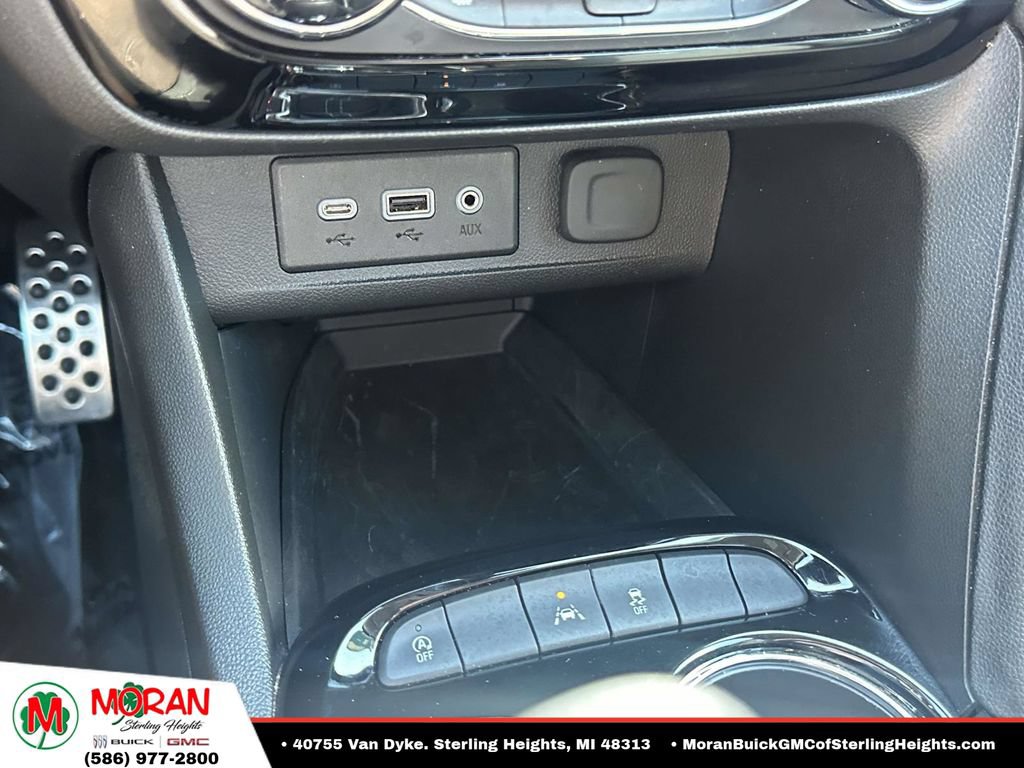 Certified 2023 Buick Encore GX Select w/ Sport Touring Package FWD image 26