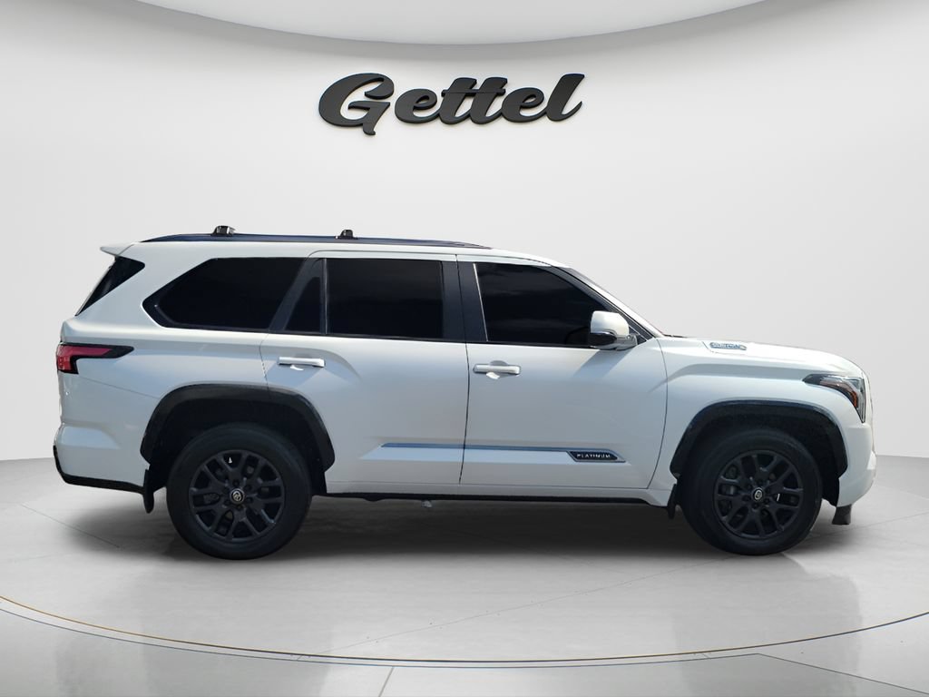 Used 2025 Toyota Sequoia Platinum AWD/4WD image 3