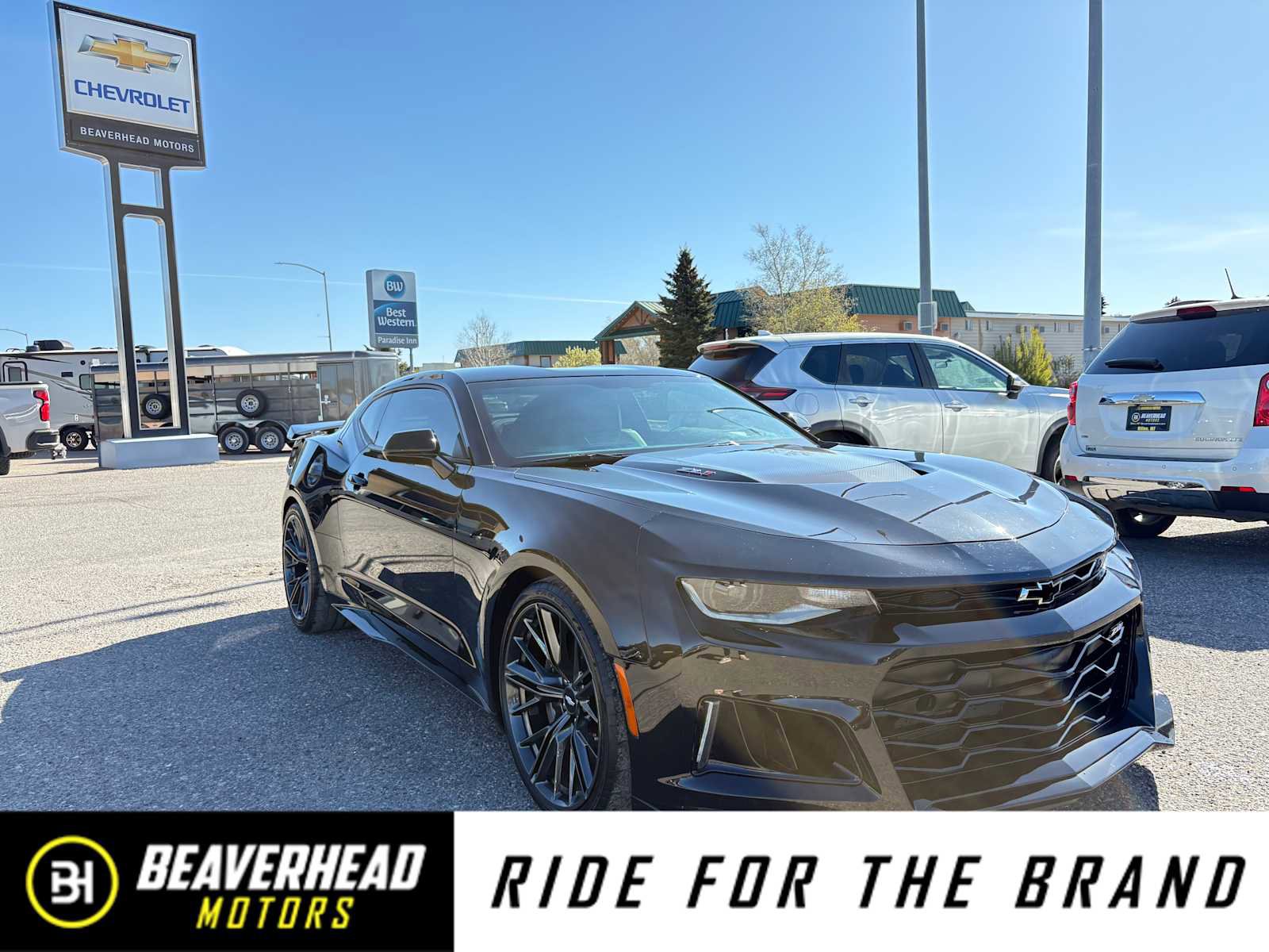Used 2018 Chevrolet Camaro ZL1 RWD image 1
