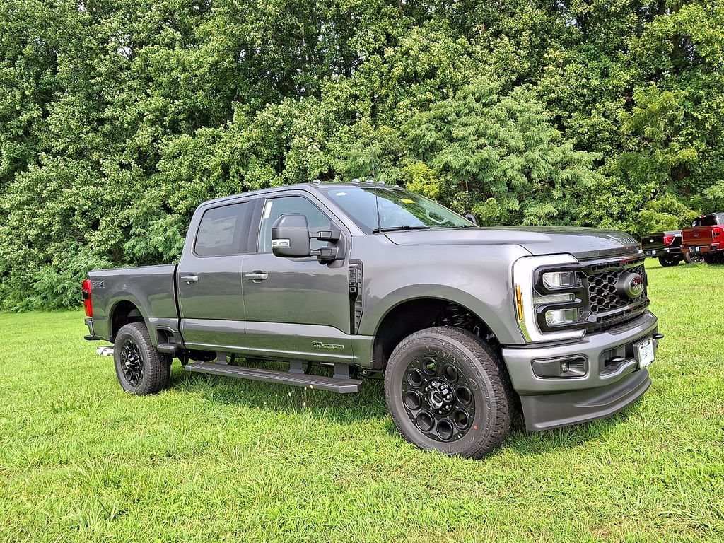 New 2026 Ford F250 Lariat w/ Black Appearance Package AWD/4WD image 1