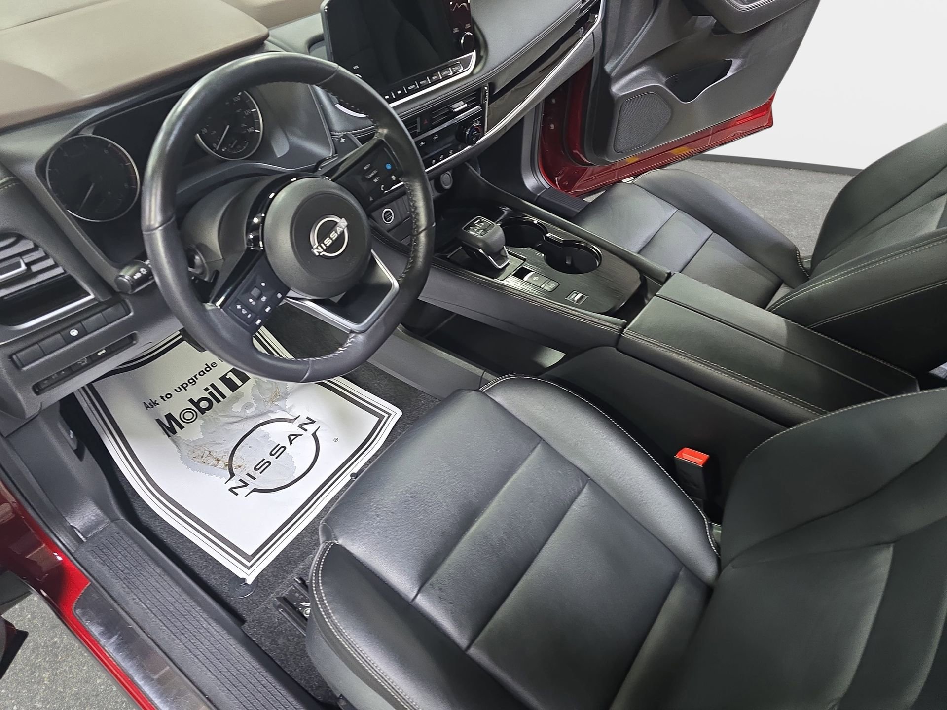 Used 2023 Nissan Rogue SL w/ SL Premium Package FWD image 16