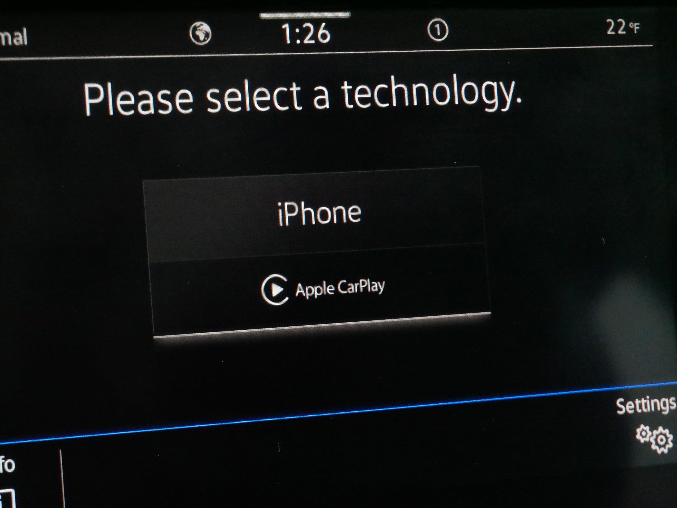 Certified 2022 Volkswagen Taos SEL w/ Panoramic Sunroof Package image 31