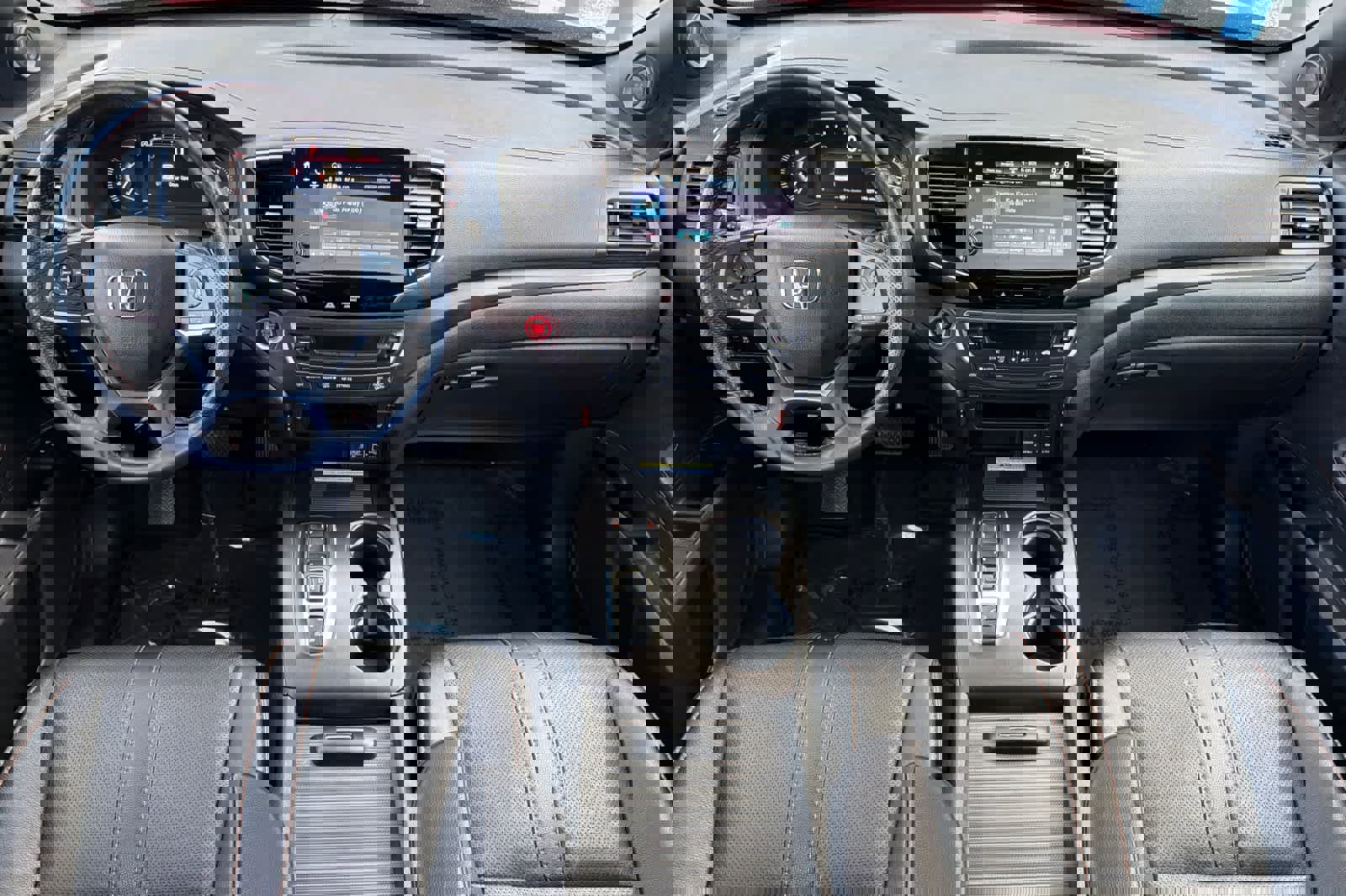 Used 2023 Honda Passport TrailSport image 3