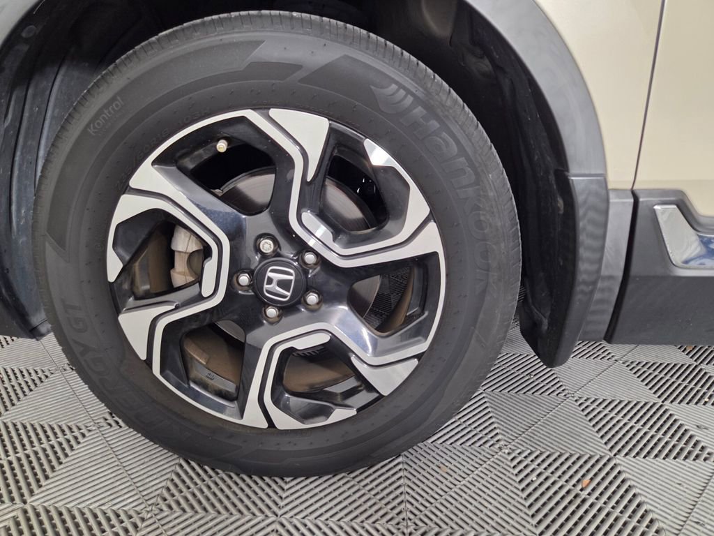Used 2018 Honda CR-V Touring image 9