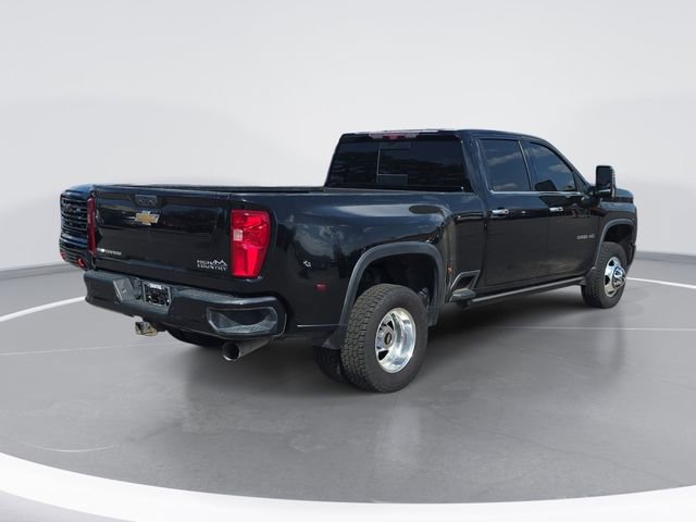 Used 2022 Chevrolet Silverado 3500 High Country w/ Technology Package image 3