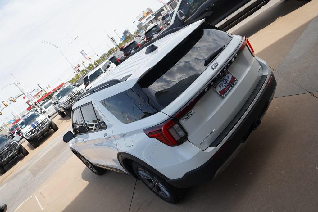 New 2026 Ford Explorer Active w/ Active Comfort Package AWD/4WD image 13