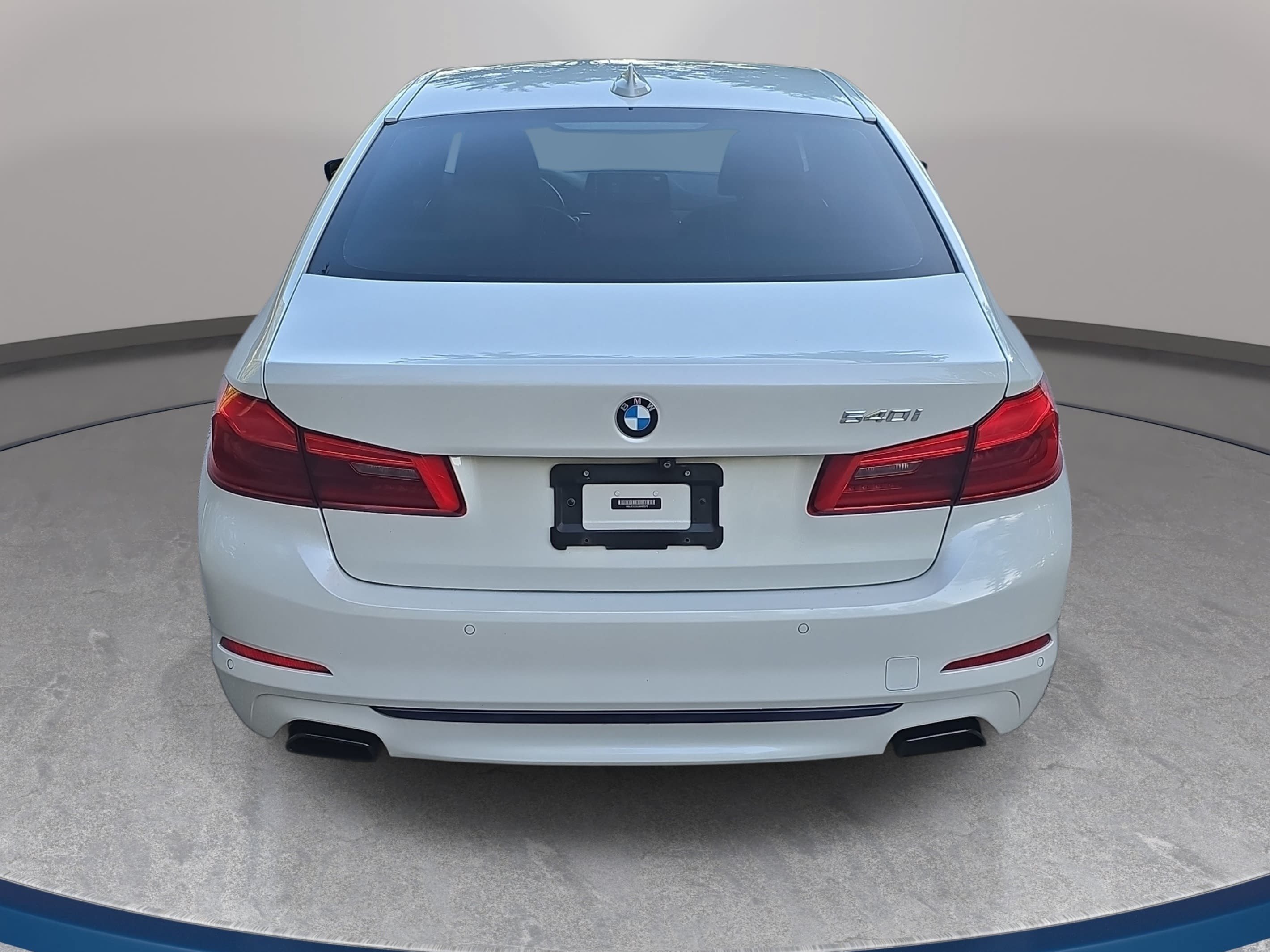 Used 2018 BMW 540i RWD image 6