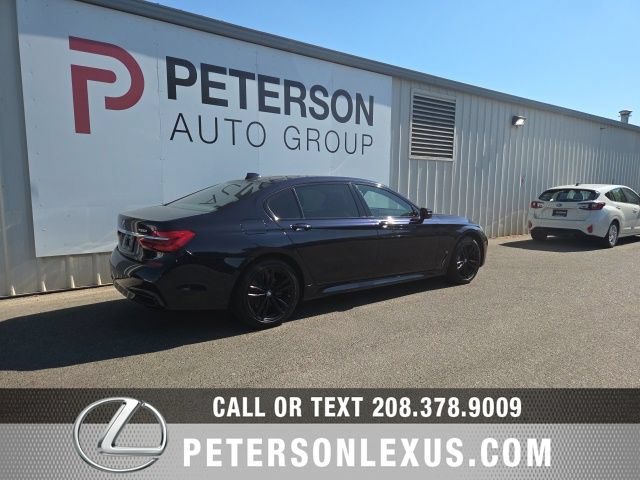 Used 2018 BMW 750i RWD image 4