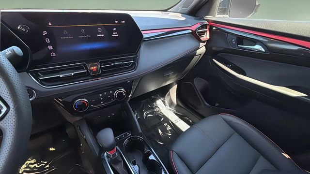 Used 2024 Chevrolet TrailBlazer RS image 26