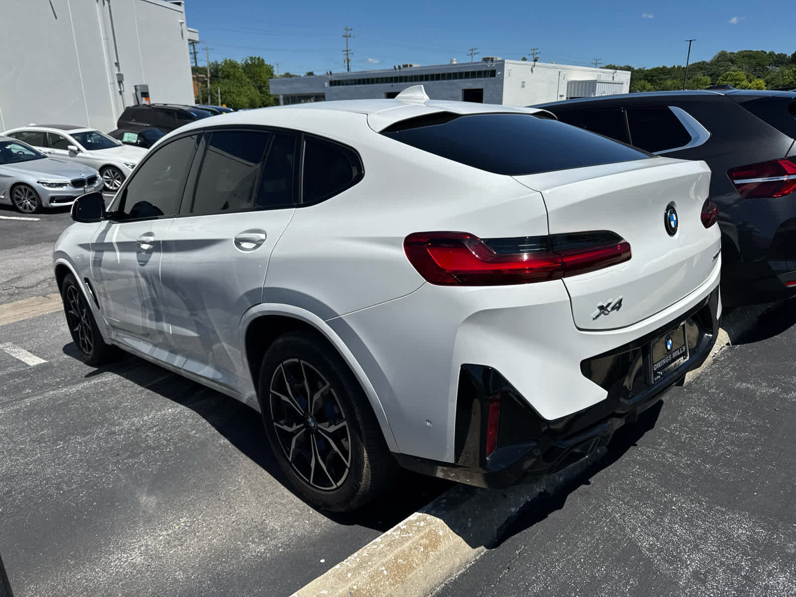 Used 2025 BMW X4 xDrive30i w/ Premium Package AWD/4WD image 4