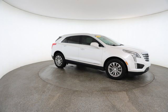 Used 2017 Cadillac XT5 Luxury w/ Driver Awareness Package image 25