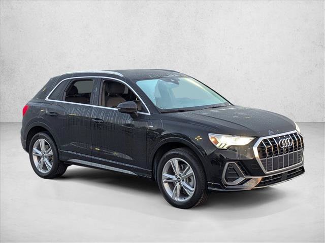 Certified 2022 Audi Q3 2.0T Premium Plus AWD/4WD image 3