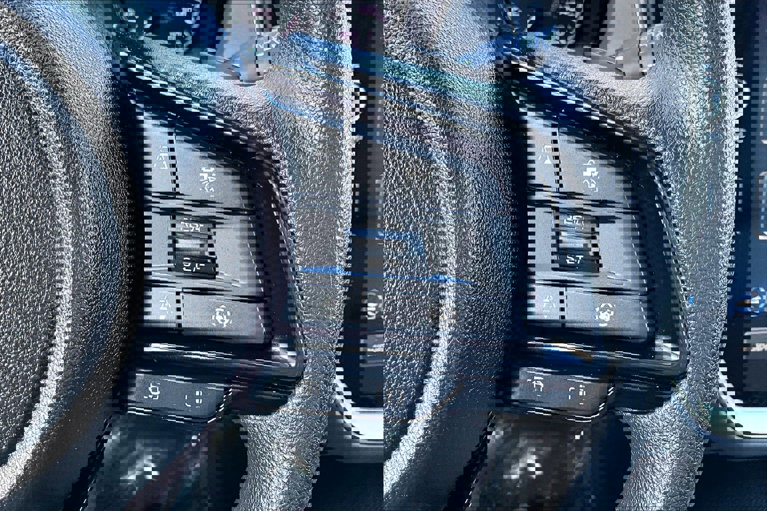 Used 2024 Subaru Crosstrek 2.0i Premium image 17