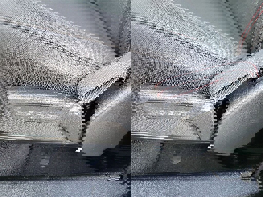 Used 2020 Jeep Wrangler Rubicon w/ Steel Bumper Group image 17