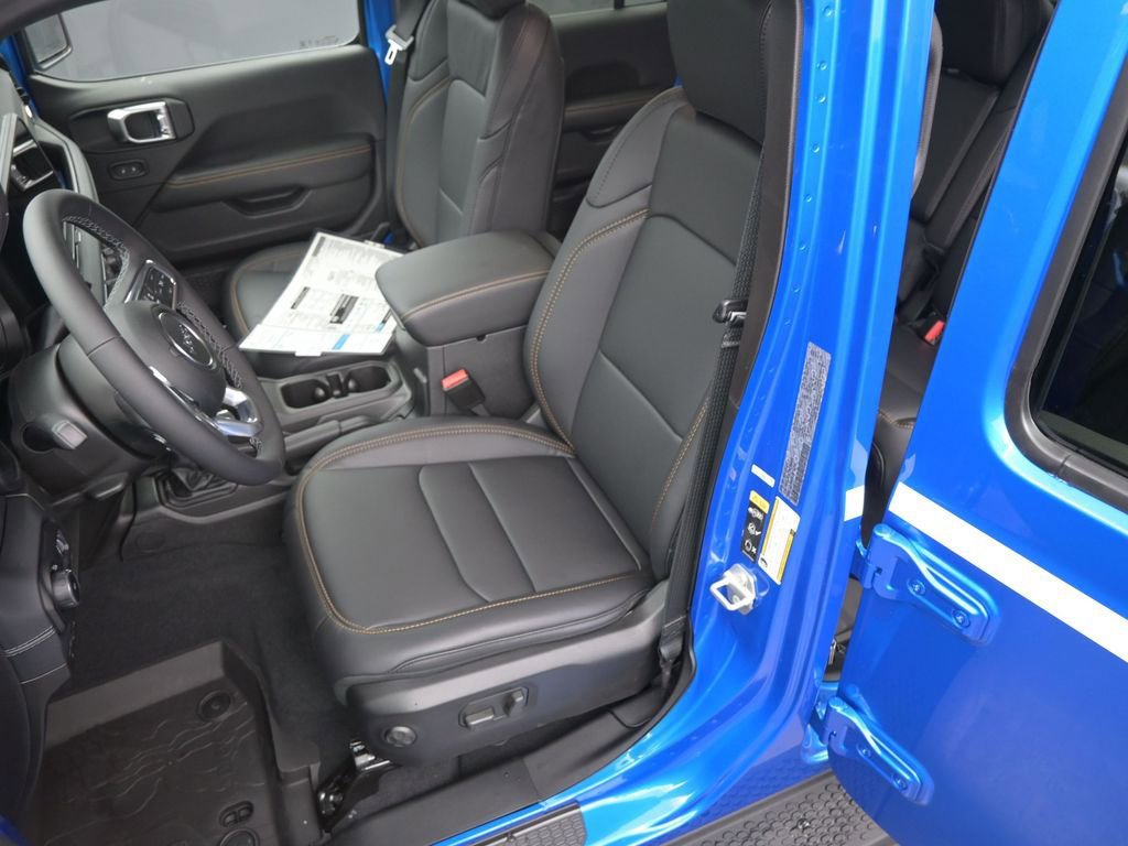 New 2026 Jeep Wrangler Unlimited Sahara AWD/4WD image 11