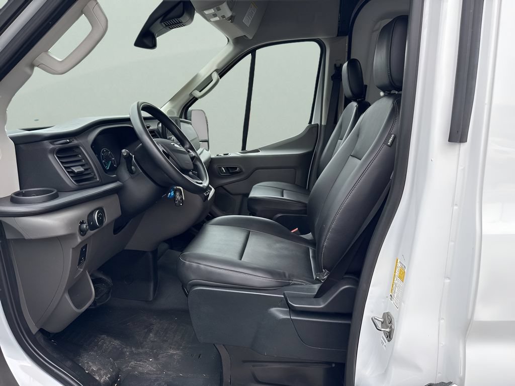 Used 2023 Ford Transit 250 Medium Roof AWD image 9