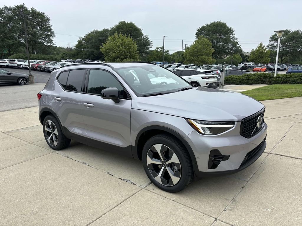 New 2026 Volvo XC40 B5 Plus w/ Protection Package Premier image 1