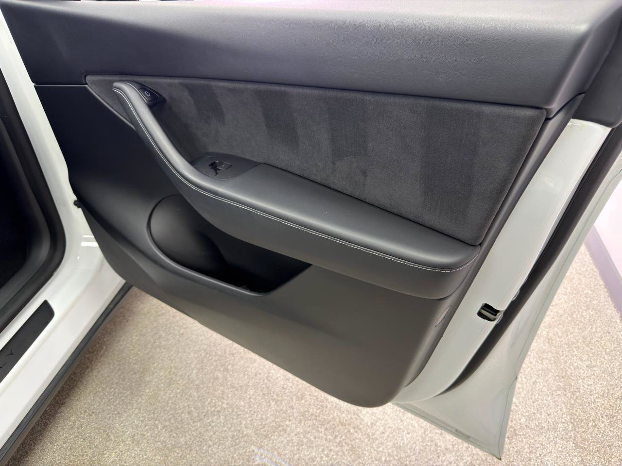 Used 2022 Tesla Model Y Performance AWD/4WD image 13