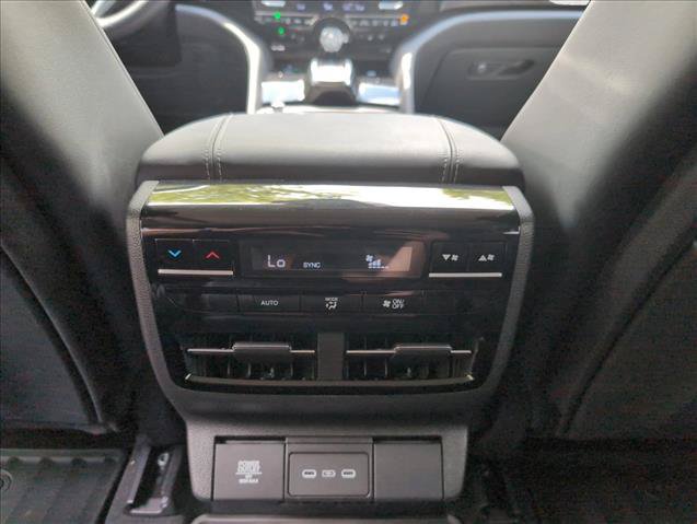 Used 2025 Acura MDX w/ Technology Package FWD image 23