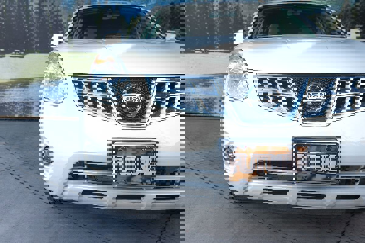 Used 2013 Nissan Rogue S w/ Special Edition Pkg image 38