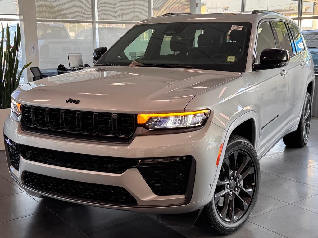 New 2026 Jeep Grand Cherokee L Limited AWD/4WD image 3