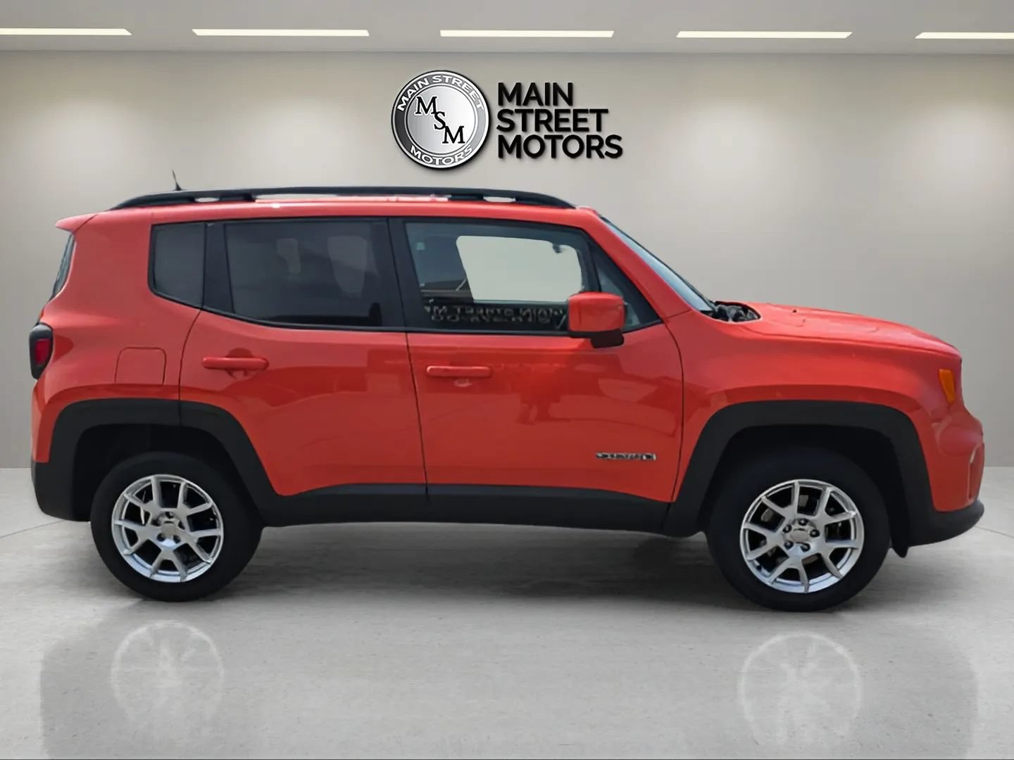 Used 2019 Jeep Renegade Latitude w/ Cold Weather Group AWD/4WD image 6