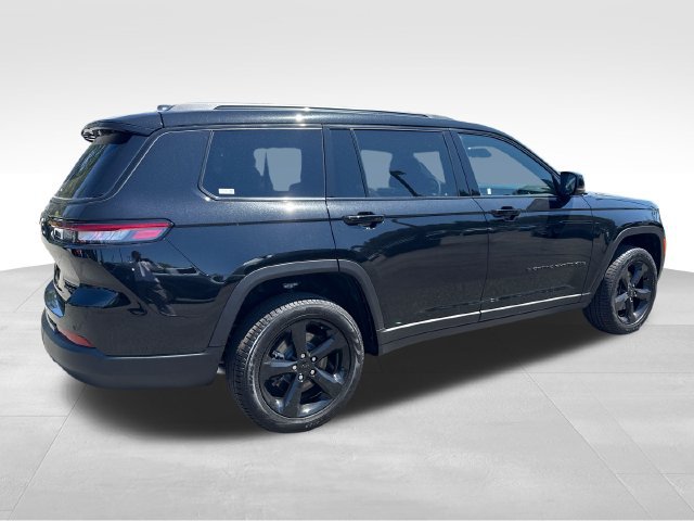 New 2025 Jeep Grand Cherokee L Limited w/ Black Appearance Package AWD/4WD image 7