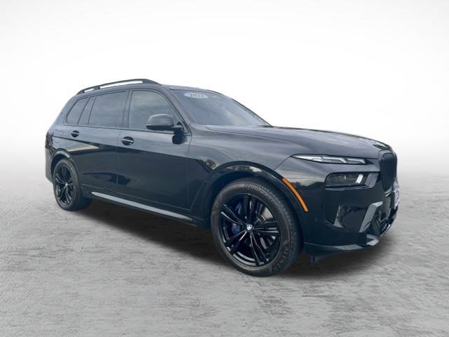 Used 2023 BMW X7 xDrive40i w/ M Sport Package image 3